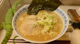 風来軒のとんこつラーメン（宮崎県より）