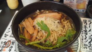拉麺二段 （ラーメンにだん）